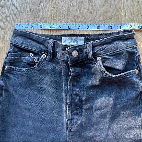 NWT FREE PEOPLE ZURI WASHED BLACK  MOM JEANS - 26 - Picture 15 of 17